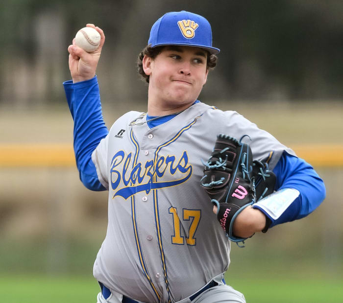 Valley View pitcher Eli Crecelius